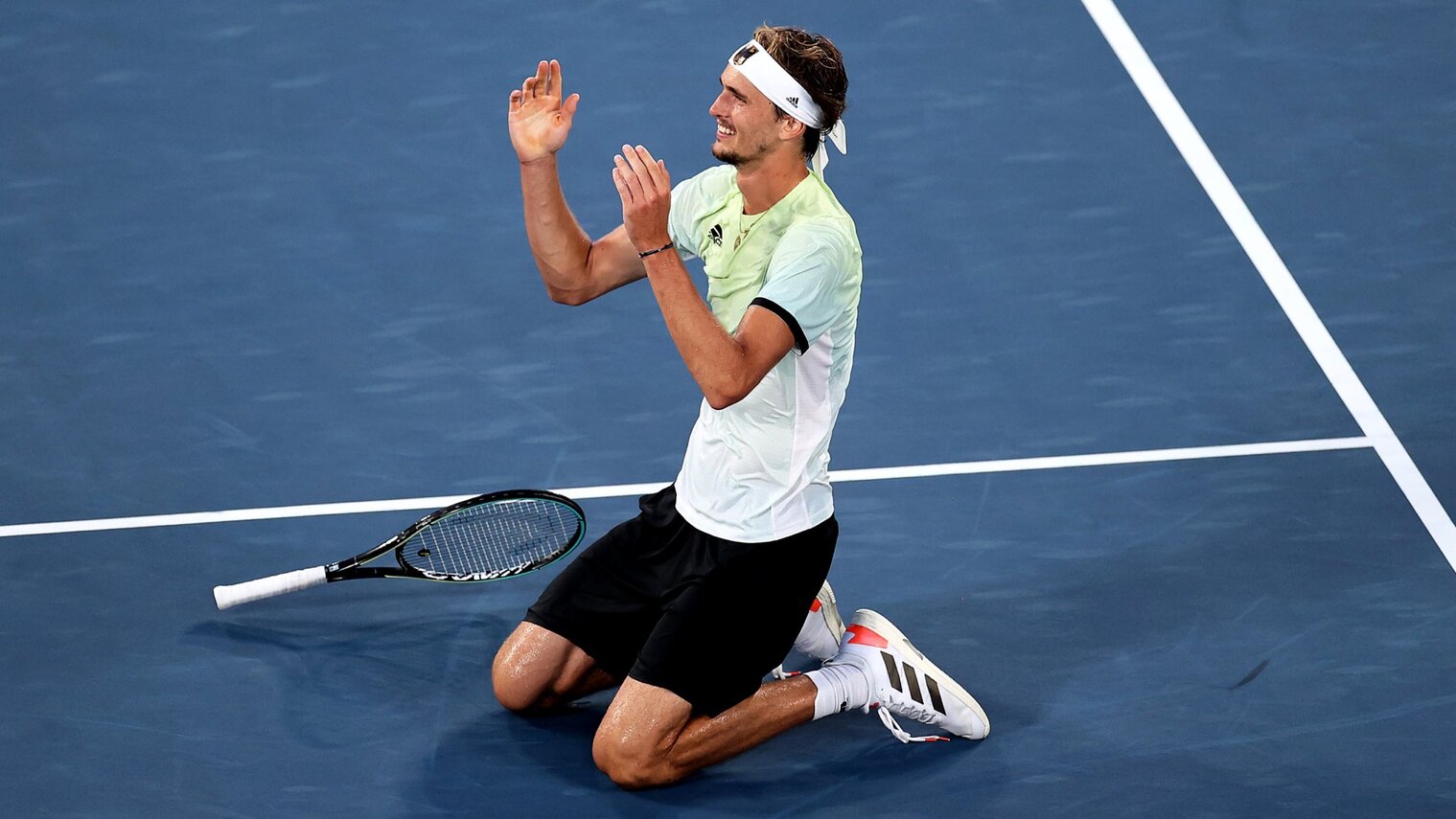 德国网球队轻取日本网球队，兹维列夫关键制胜的简单介绍