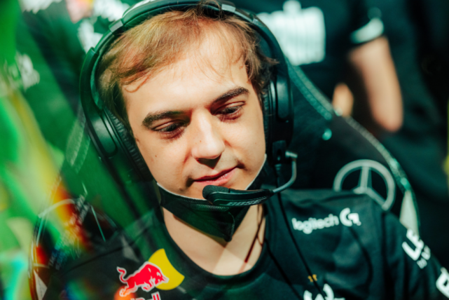 PSG轻取100T,Knight2送出助攻的简单介绍 PSG轻取100T,Knight2送出助攻的简单介绍