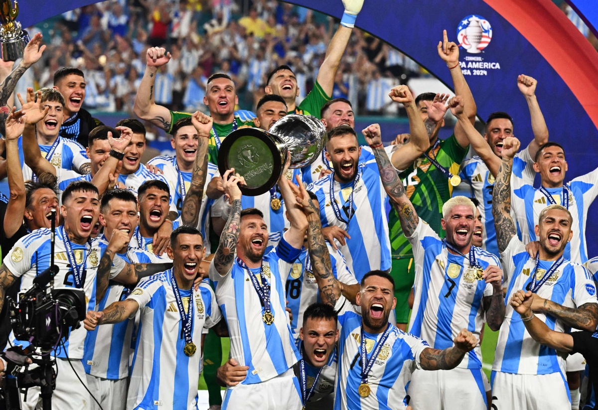 美洲杯决赛震撼开打,巅峰对决引爆全场 美洲杯决赛震撼开打,巅峰对决引爆全场