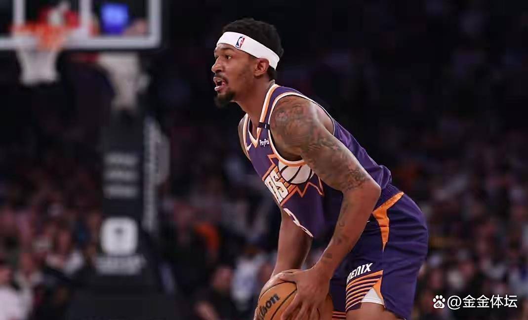 魔术逆转快船，利拉德关键制胜