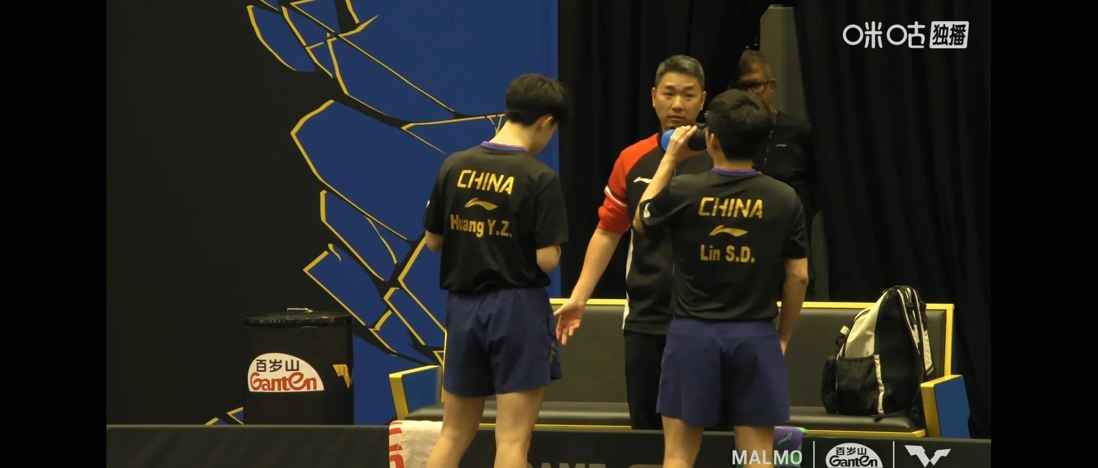 瑞典队完胜英格兰队，张本智和点燃赛场