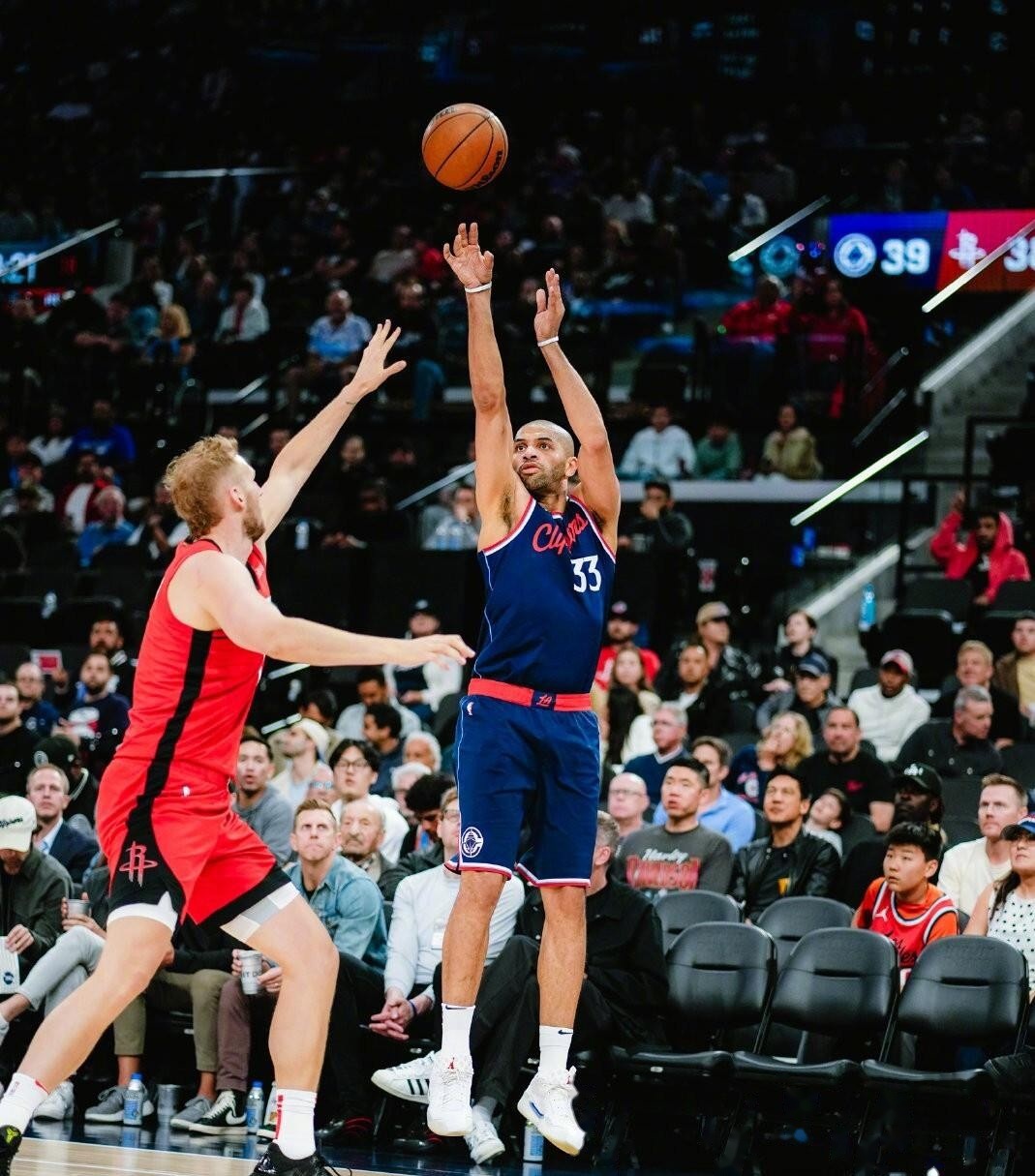 快船队战术调整，力图扳回败局追赶对手