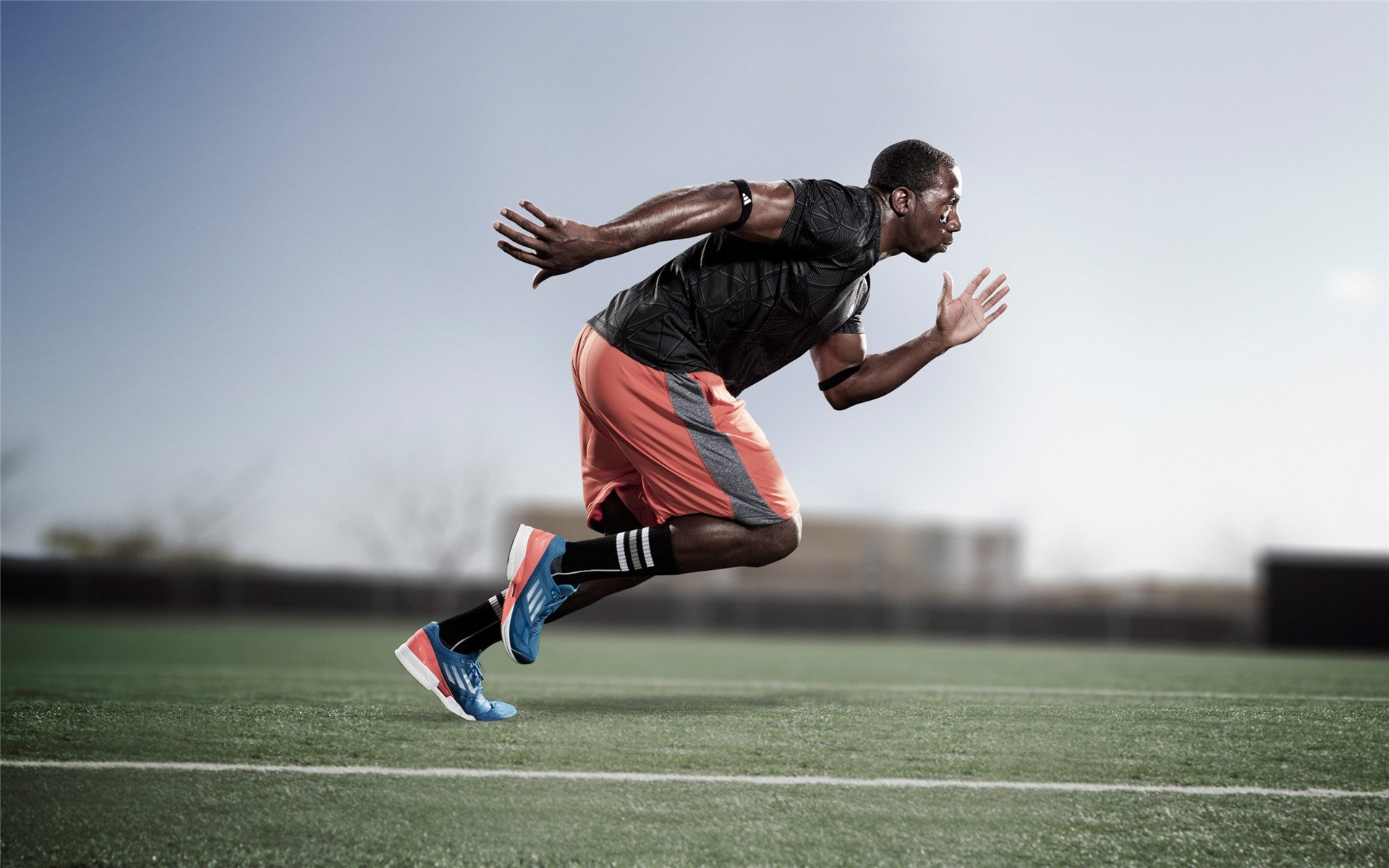 陨石撞地球，字母哥50分世纪封盖，掘金血拼至最后一滴汗