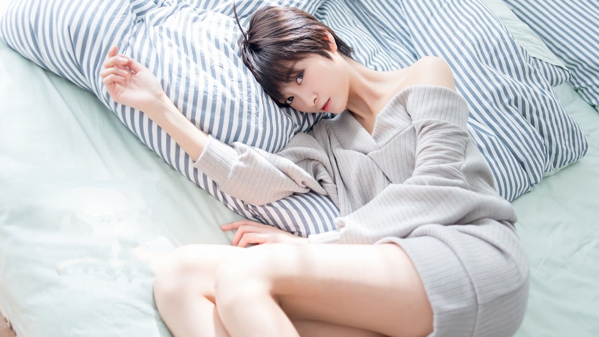 刹车点与油漆区,当F1街道赛的喧嚣,化为戈贝尔末节的统治低鸣