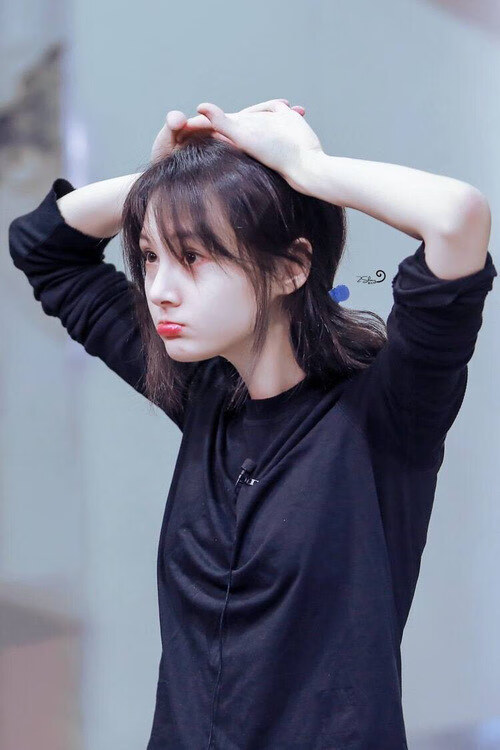 双线交响，卡瓦哈尔的独奏与几内亚的节奏诗篇