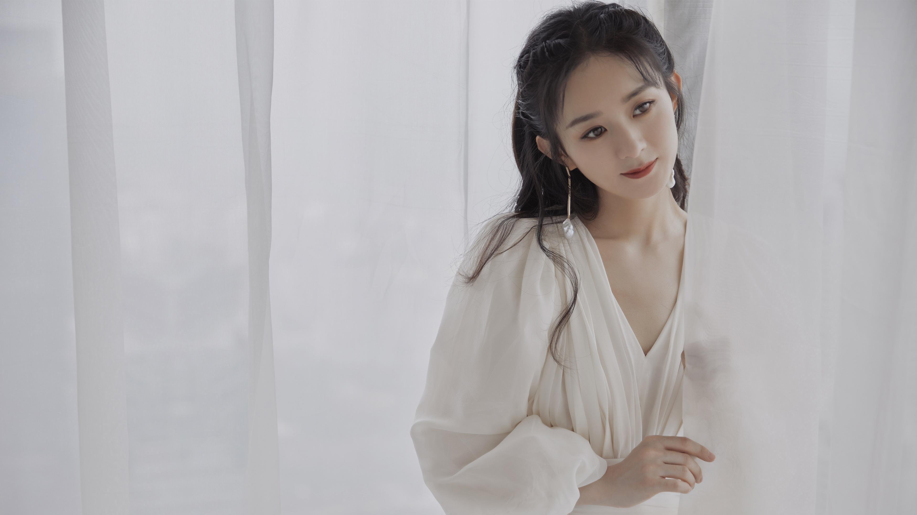 爱游戏官方-北非雄狮对决格子军团，卡塞米罗全能数据爆表，一己之力定义中场新维度